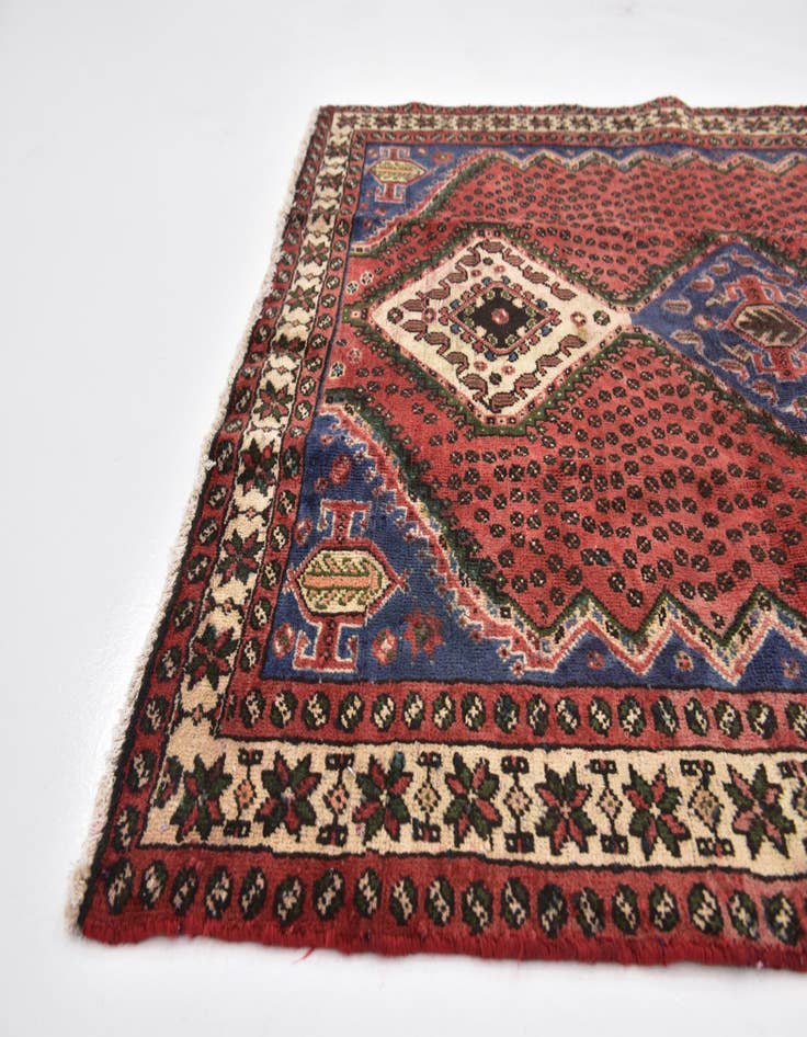 Detail image of  4' 9 x 9' 7  Hand Knotted Chenar Persian Wool Runner Rug