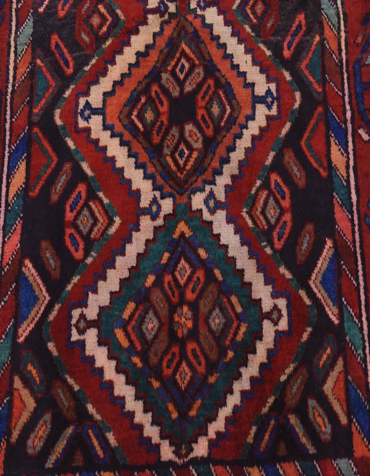 Detail image of  3' 9 x 10' 2  Hand Knotted Chenar Persian Wool Runner Rug