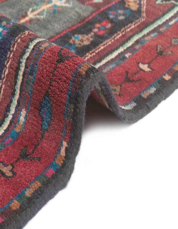 Detail image of  2' 8 x 9' 6 Hamedan Runner Rug