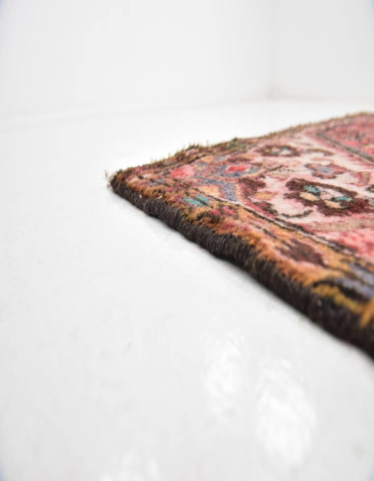 Detail image of 4' x 9' 7 Hand Knotted Hossainabad Persian Wool Runner Rug