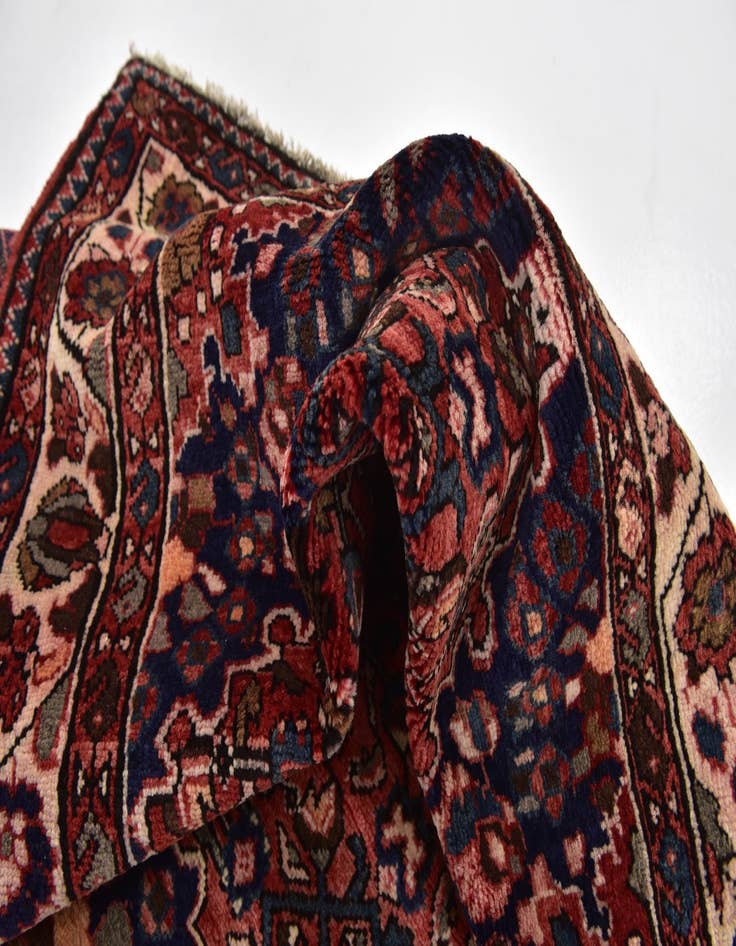 Detail image of 4' x 9' 6 Hand Knotted Hossainabad Persian Wool Runner Rug