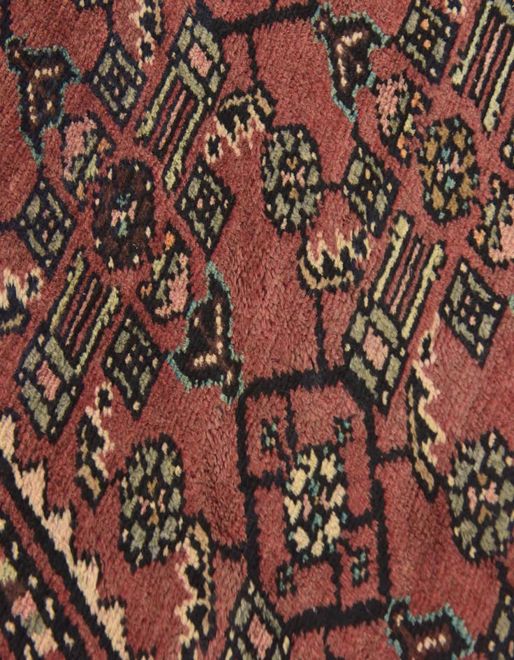 Detail image of  3' 9 x 10'  Hand Knotted Hossainabad Persian Wool Runner Rug