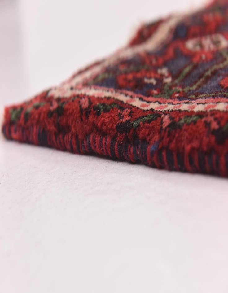 Detail image of  5' x 9' 6  Hand Knotted Hossainabad Persian Wool Runner Rug