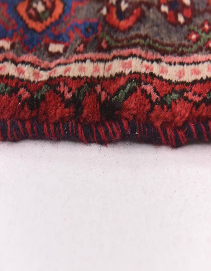 Detail image of  5' x 9' 6  Hand Knotted Hossainabad Persian Wool Runner Rug