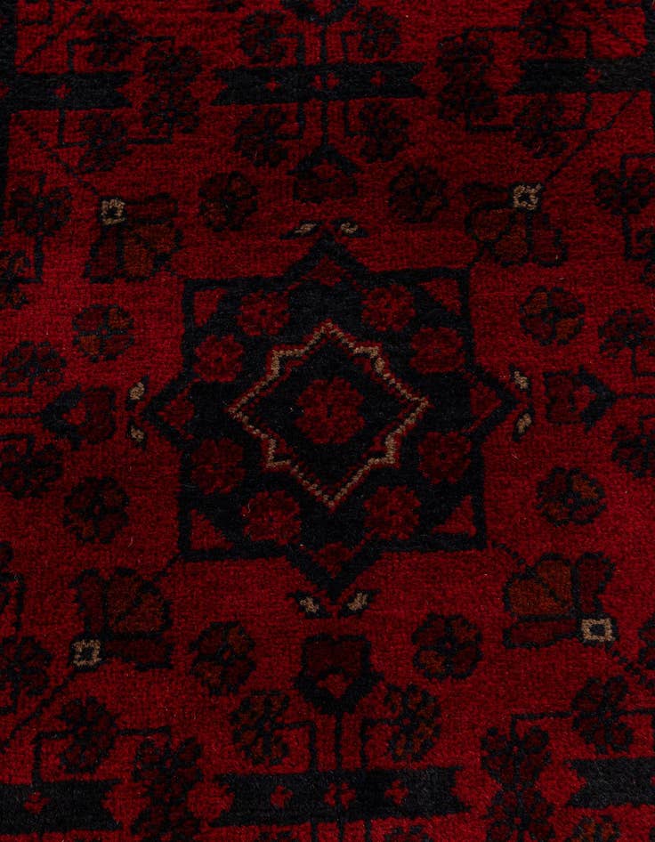 Detail image of  2' 8 x 6'  Hand Knotted Khal Mohammadi Wool Runner Rug