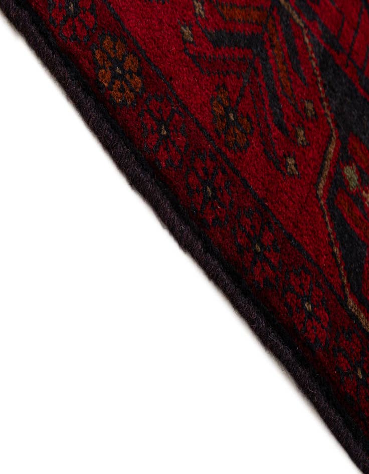 Detail image of  2' 9 x 6' 4  Hand Knotted Khal Mohammadi Wool Runner Rug