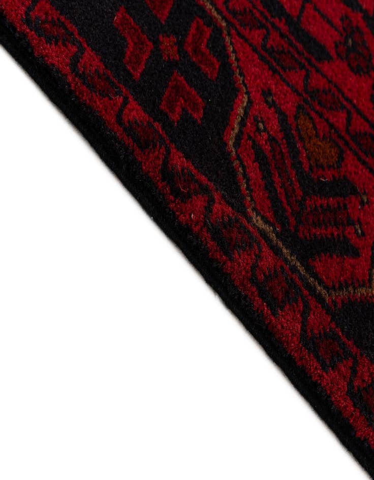 Detail image of  2' 7 x 6' 6  Hand Knotted Khal Mohammadi Wool Runner Rug