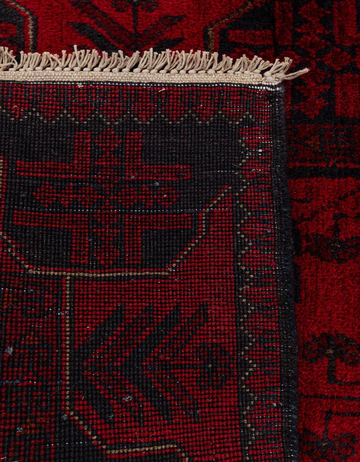 Detail image of  2' 9 x 6' 3  Hand Knotted Khal Mohammadi Wool Runner Rug