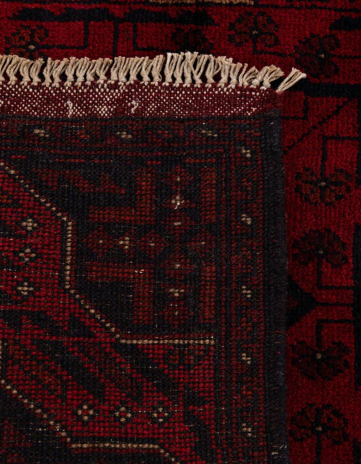Detail image of  2' 8 x 6' 4  Hand Knotted Khal Mohammadi Wool Runner Rug