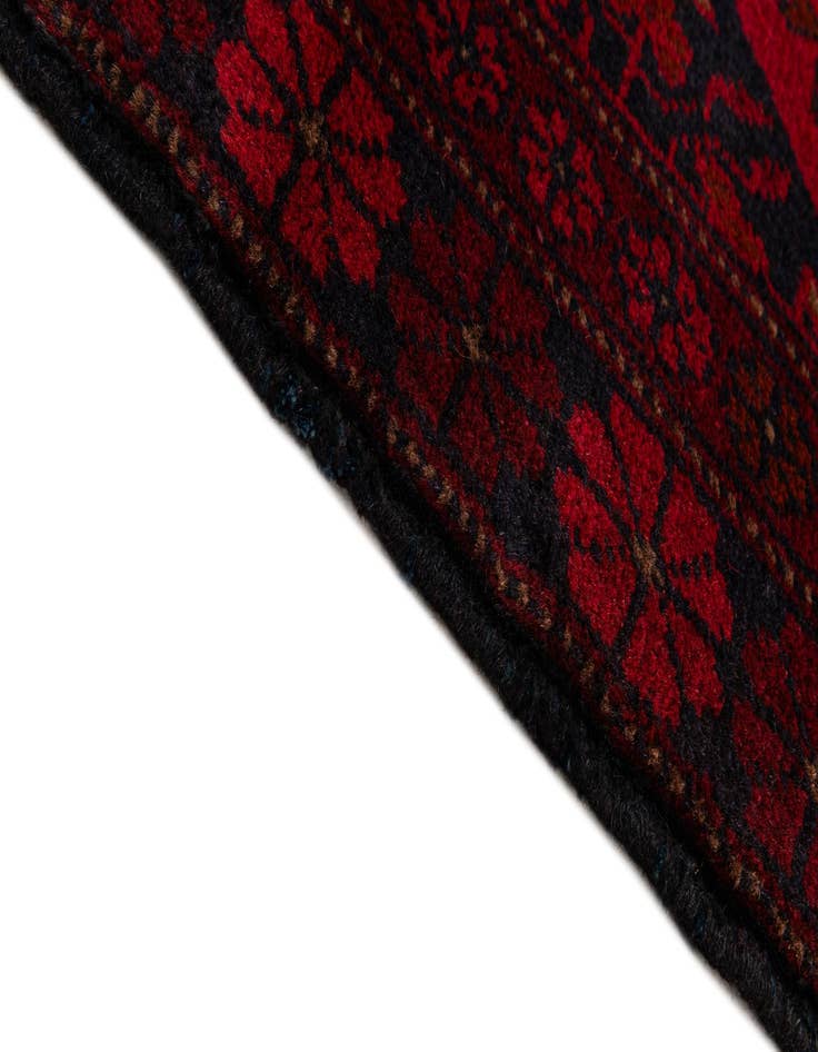 Detail image of  2' 8 x 6' 5  Hand Knotted Khal Mohammadi Wool Runner Rug