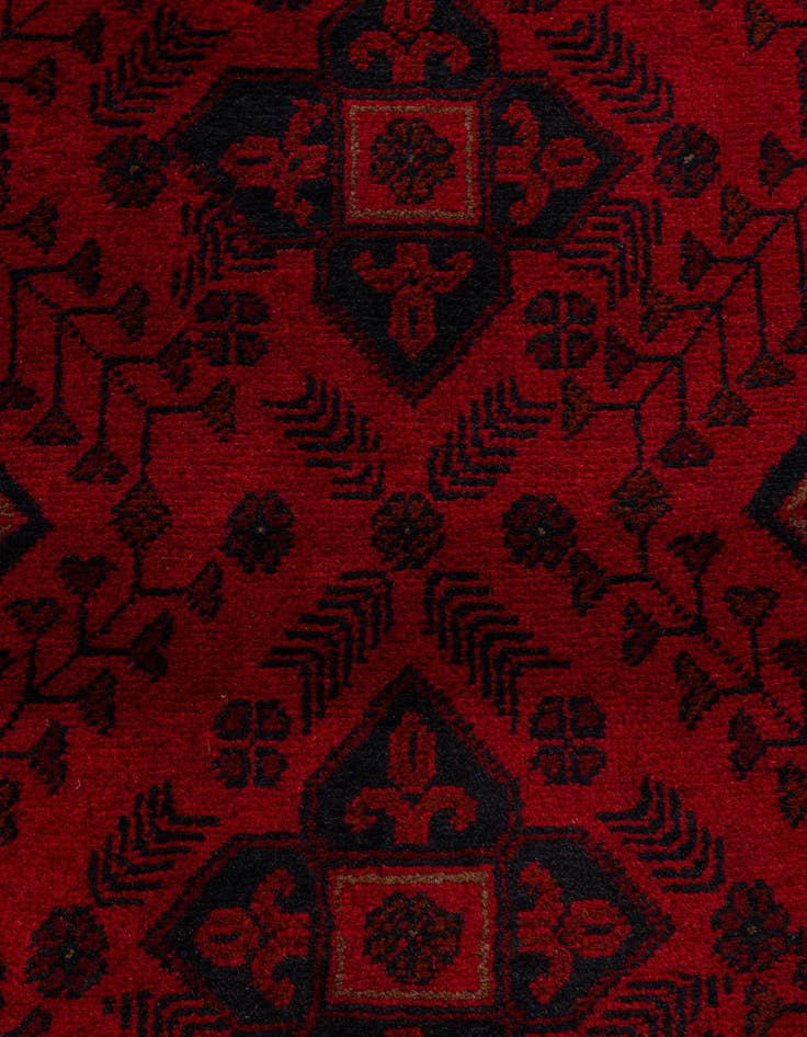 Detail image of  2' 8 x 6' 5  Hand Knotted Khal Mohammadi Wool Runner Rug
