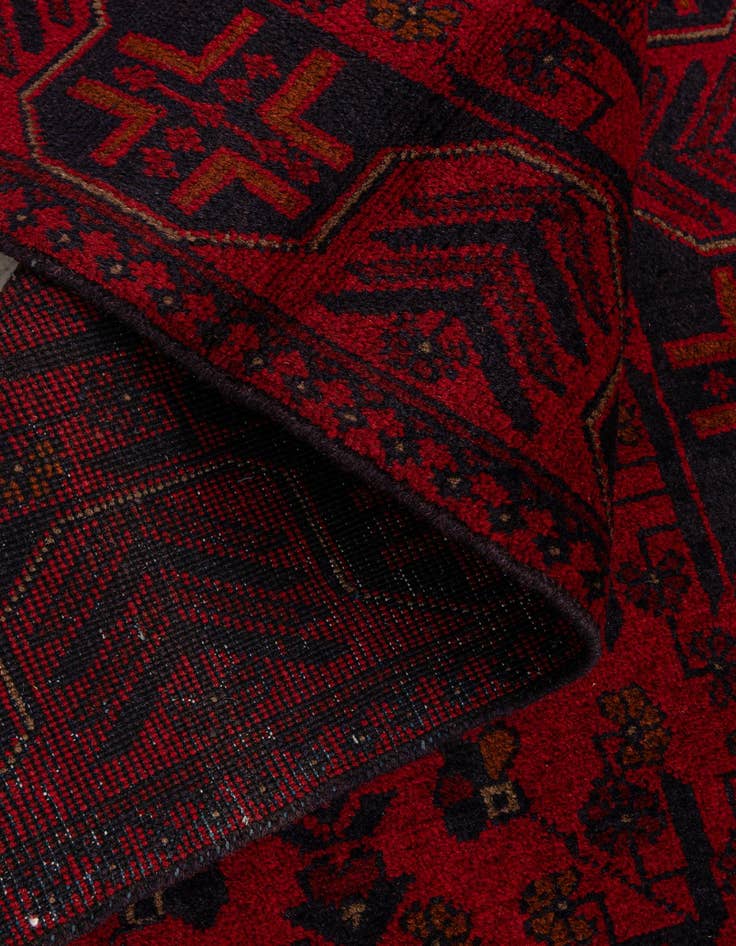 Detail image of  2' 8 x 6' 5  Hand Knotted Khal Mohammadi Wool Runner Rug