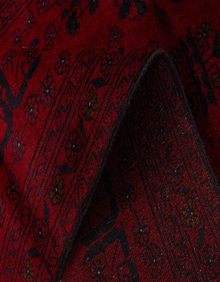 Detail image of  2' 10 x 6' 4  Hand Knotted Khal Mohammadi Wool Runner Rug