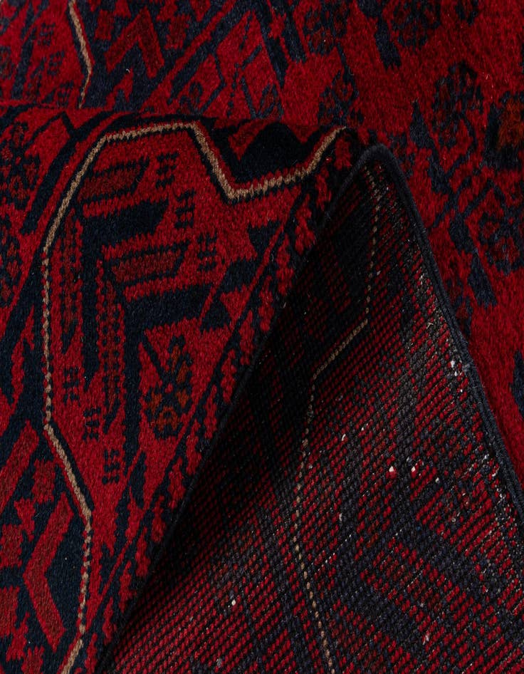 Detail image of  2' 7 x 6' 3  Hand Knotted Khal Mohammadi Wool Runner Rug