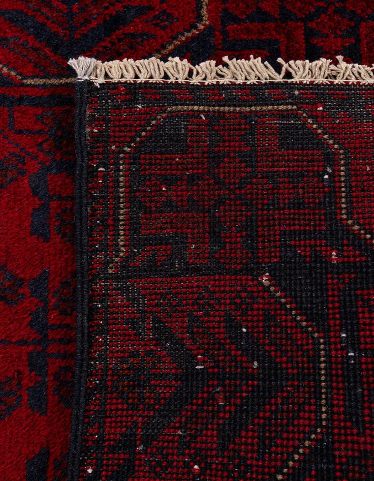 Detail image of  2' 7 x 6' 3  Hand Knotted Khal Mohammadi Wool Runner Rug