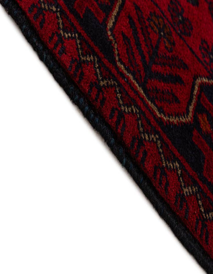 Detail image of  2' 7 x 6' 5  Hand Knotted Khal Mohammadi Wool Runner Rug