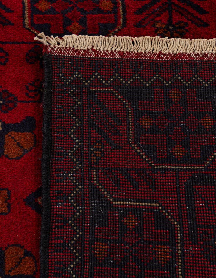 Detail image of  2' 7 x 6' 5  Hand Knotted Khal Mohammadi Wool Runner Rug