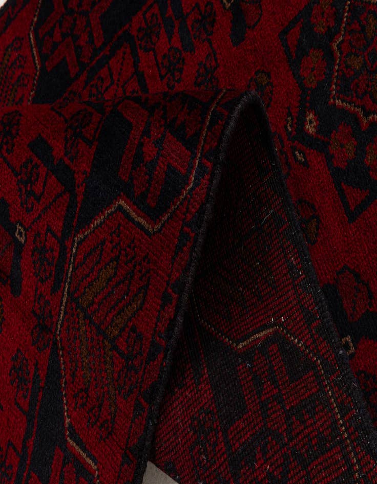 Detail image of  2' 7 x 6' 2  Hand Knotted Khal Mohammadi Wool Runner Rug