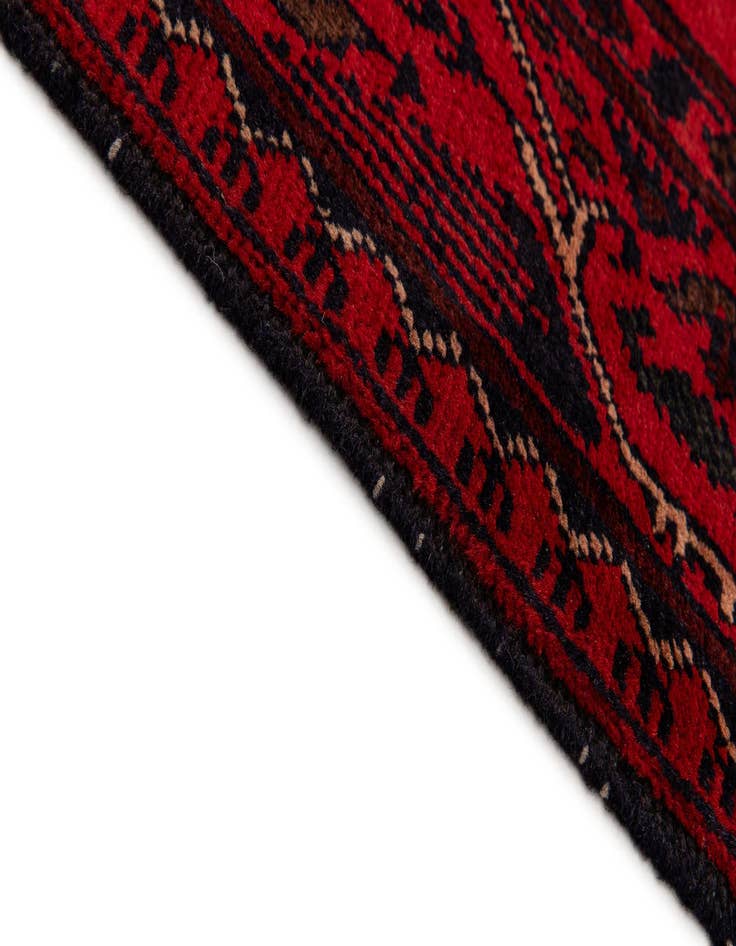 Detail image of  2' 9 x 6' 7  Hand Knotted Khal Mohammadi Wool Runner Rug