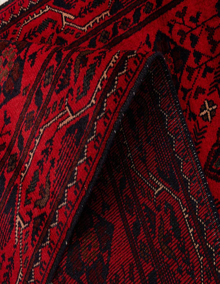 Detail image of  2' 9 x 6' 7  Hand Knotted Khal Mohammadi Wool Runner Rug