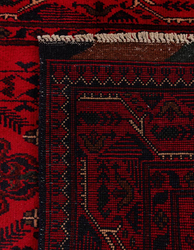 Detail image of  2' 9 x 6' 7  Hand Knotted Khal Mohammadi Wool Runner Rug