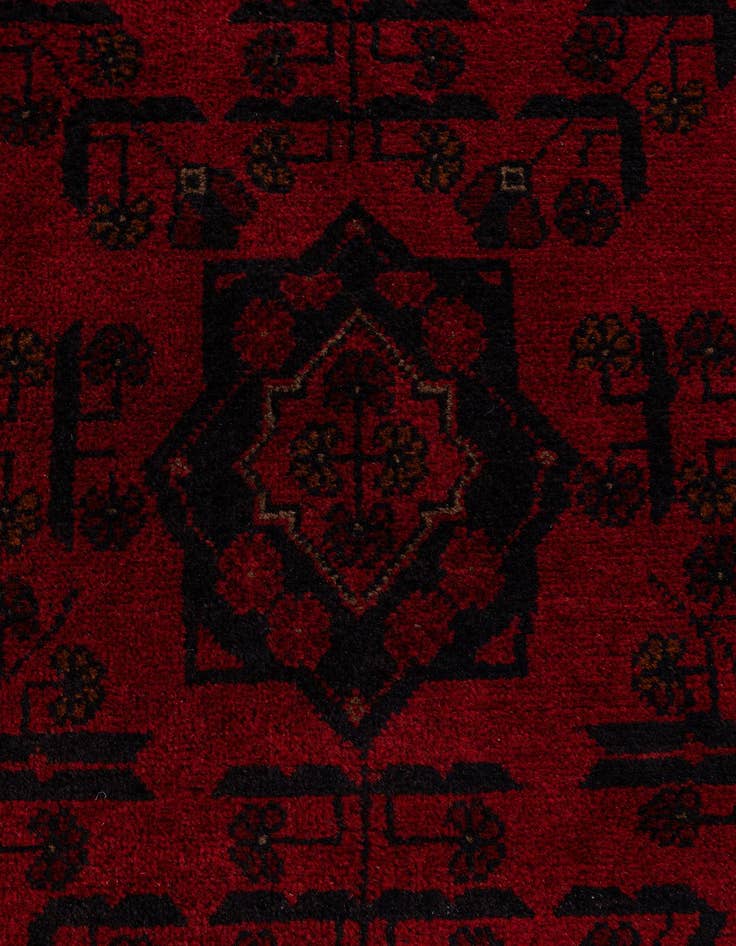 Detail image of  2' 8 x 6' 7  Hand Knotted Khal Mohammadi Wool Runner Rug