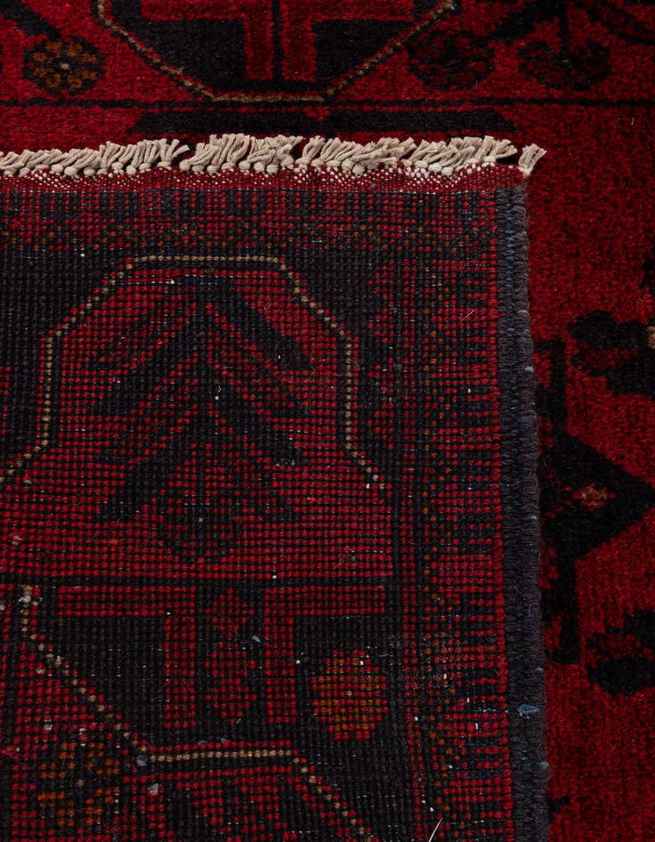 Detail image of  2' 8 x 6' 7  Hand Knotted Khal Mohammadi Wool Runner Rug