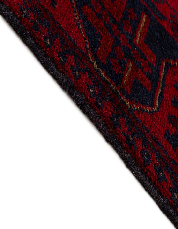 Detail image of  2' 8 x 6' 6  Hand Knotted Khal Mohammadi Wool Runner Rug