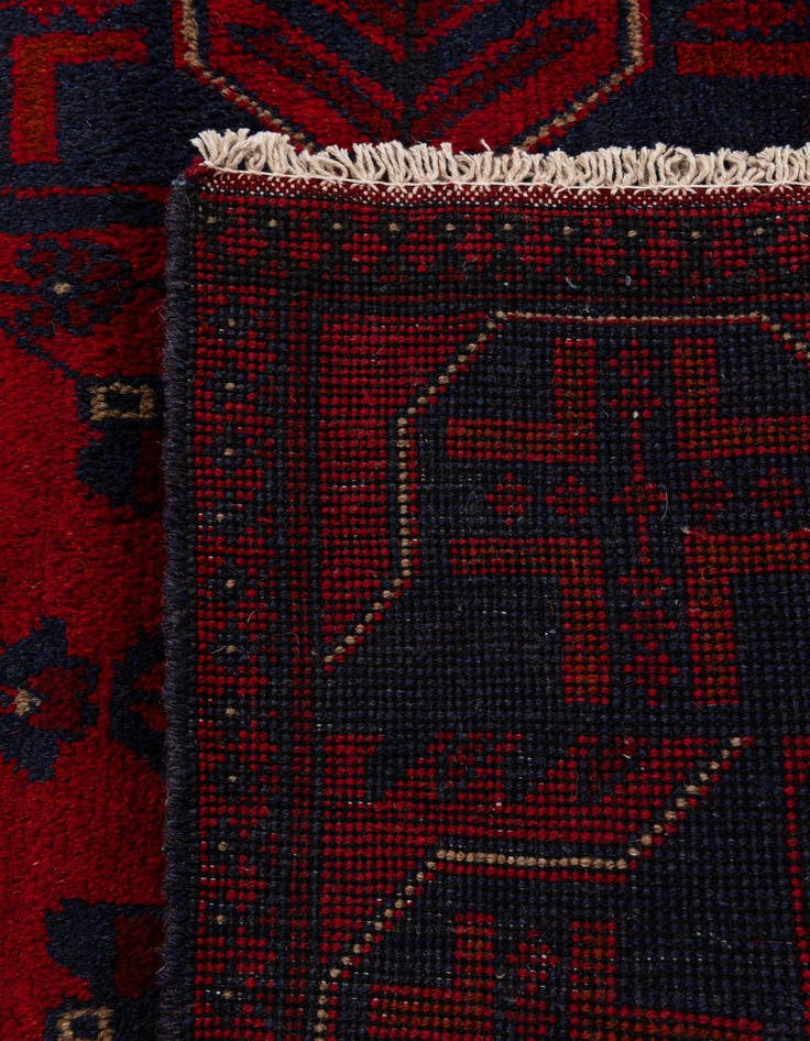 Detail image of  2' 8 x 6' 6  Hand Knotted Khal Mohammadi Wool Runner Rug