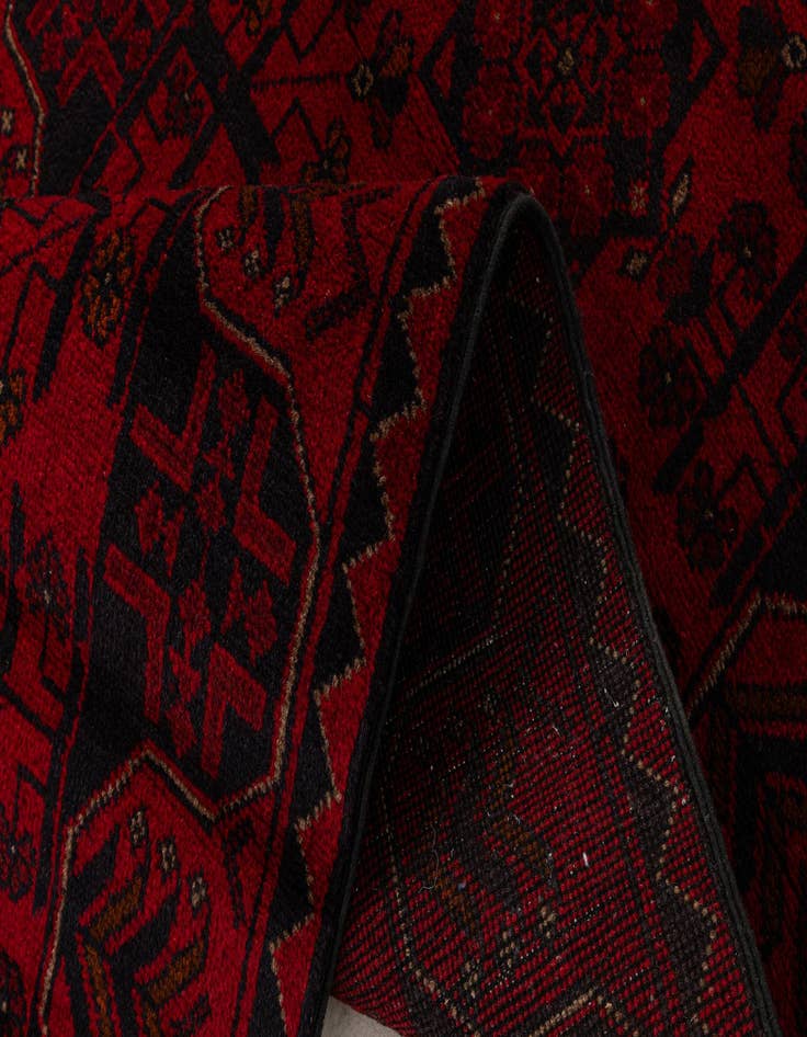 Detail image of  2' 8 x 6' 6  Hand Knotted Khal Mohammadi Wool Runner Rug