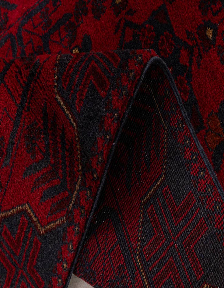 Detail image of  2' 9 x 6' 5  Hand Knotted Khal Mohammadi Wool Runner Rug