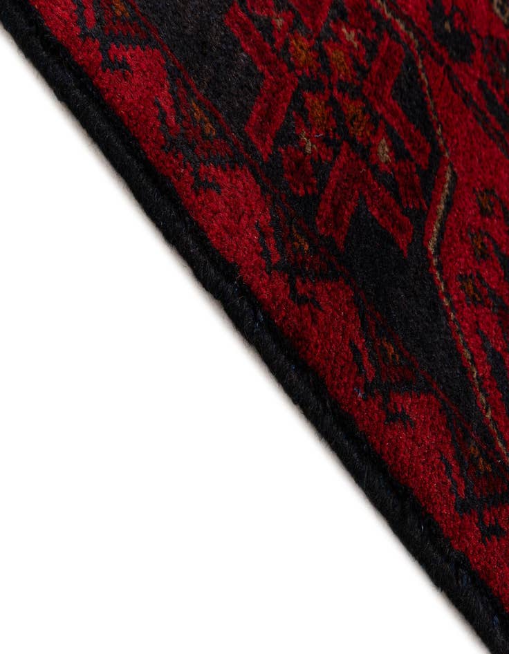 Detail image of  2' 8 x 6' 11  Hand Knotted Khal Mohammadi Wool Runner Rug