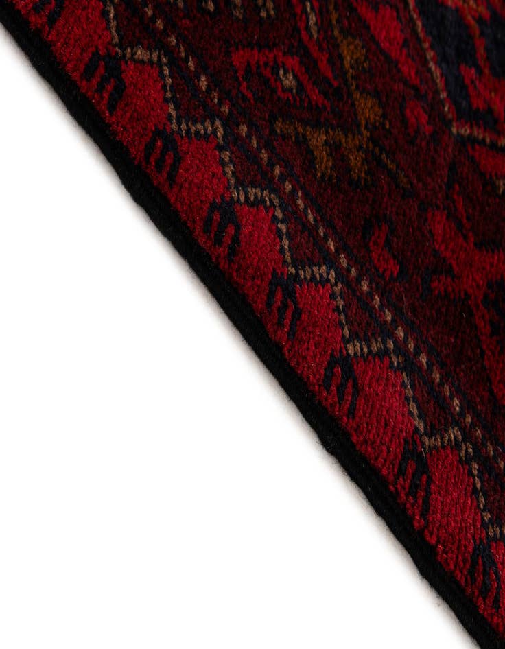 Detail image of  2' 7 x 6' 7  Hand Knotted Khal Mohammadi Wool Runner Rug