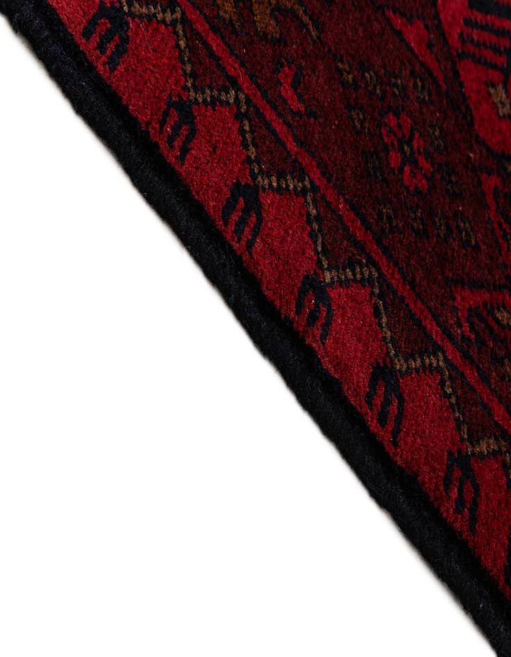 Detail image of  2' 8 x 6' 7  Hand Knotted Khal Mohammadi Wool Runner Rug