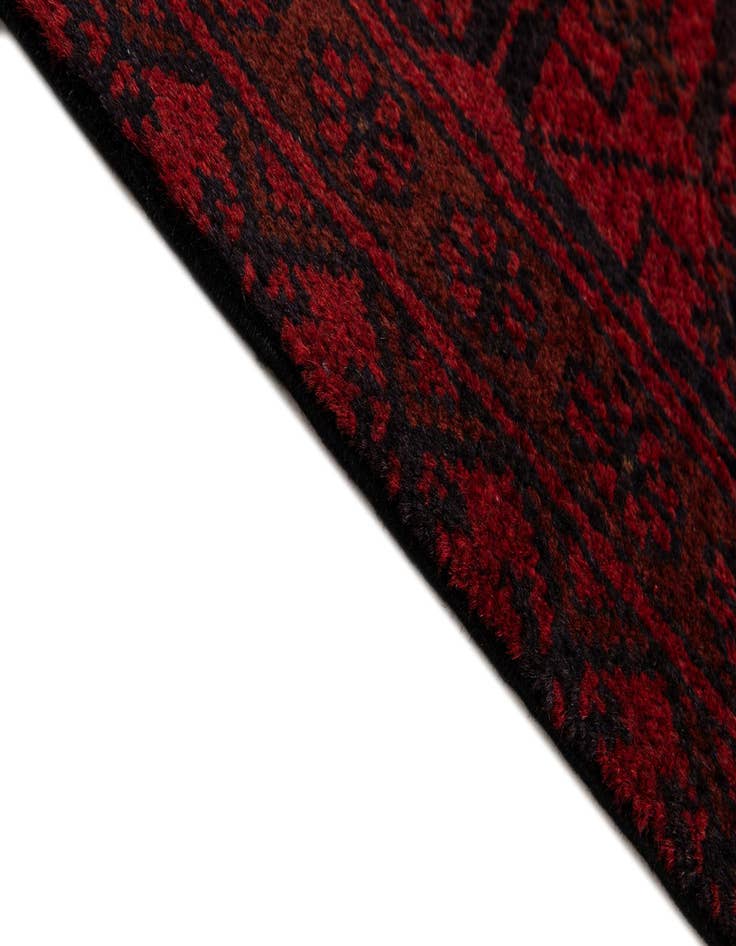 Detail image of  2' 6 x 9' 5  Hand Knotted Khal Mohammadi Wool Runner Rug