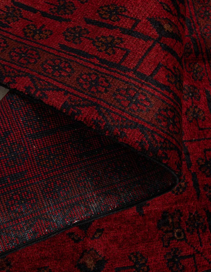 Detail image of  2' 6 x 9' 5  Hand Knotted Khal Mohammadi Wool Runner Rug