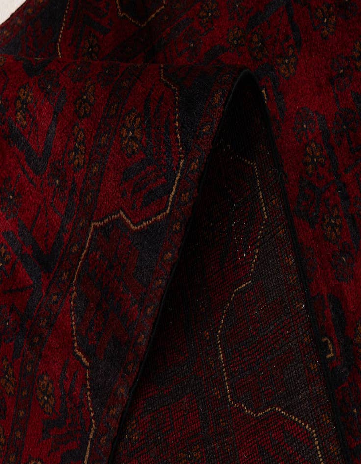 Detail image of  2' 10 x 9' 7  Hand Knotted Khal Mohammadi Wool Runner Rug