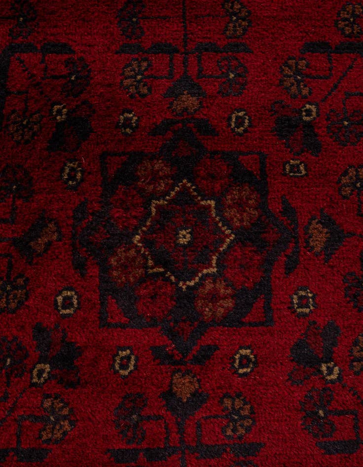Detail image of  2' 7 x 9' 6  Hand Knotted Khal Mohammadi Wool Runner Rug