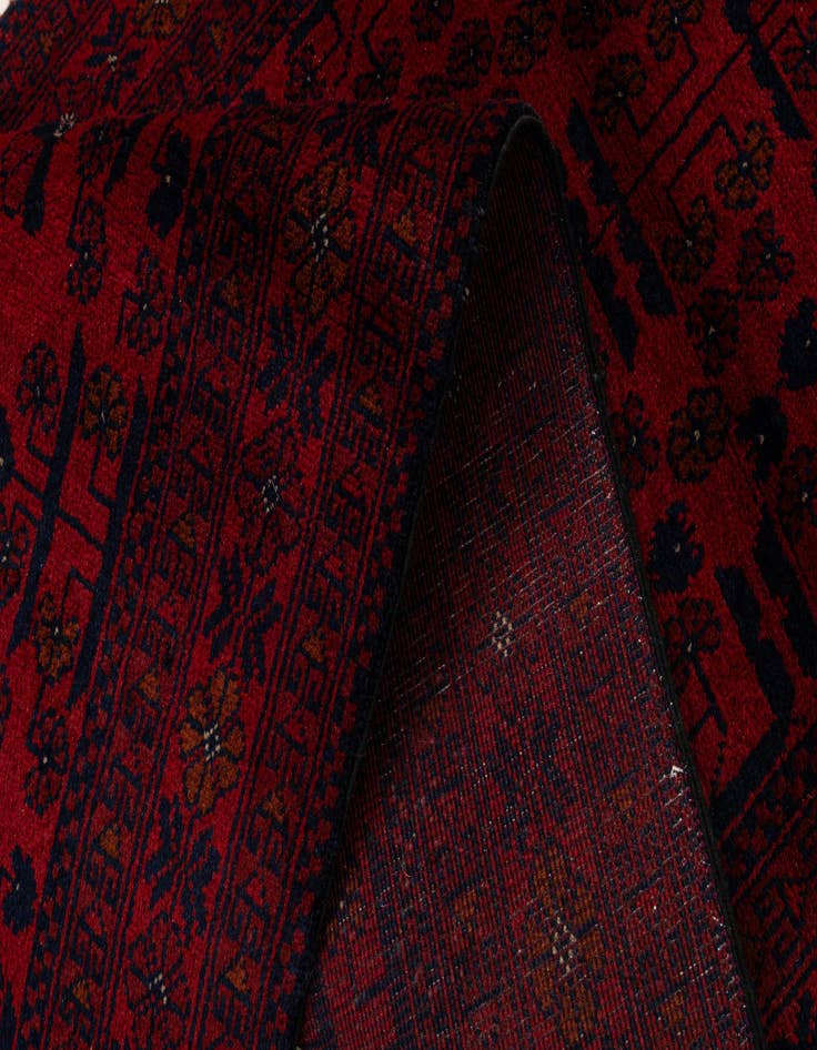 Detail image of  2' 9 x 9' 7  Hand Knotted Khal Mohammadi Wool Runner Rug