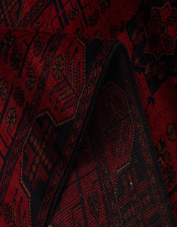 Detail image of  2' 10 x 9' 5  Hand Knotted Khal Mohammadi Wool Runner Rug