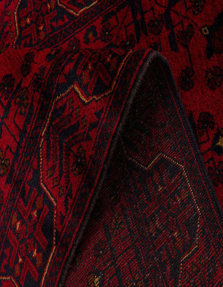 Detail image of  2' 10 x 6' 4  Hand Knotted Khal Mohammadi Wool Runner Rug