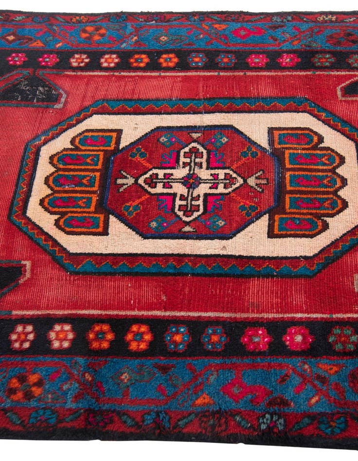 Detail image of 4' x 9' 6 Hand Knotted Koliaei Persian Wool Runner Rug