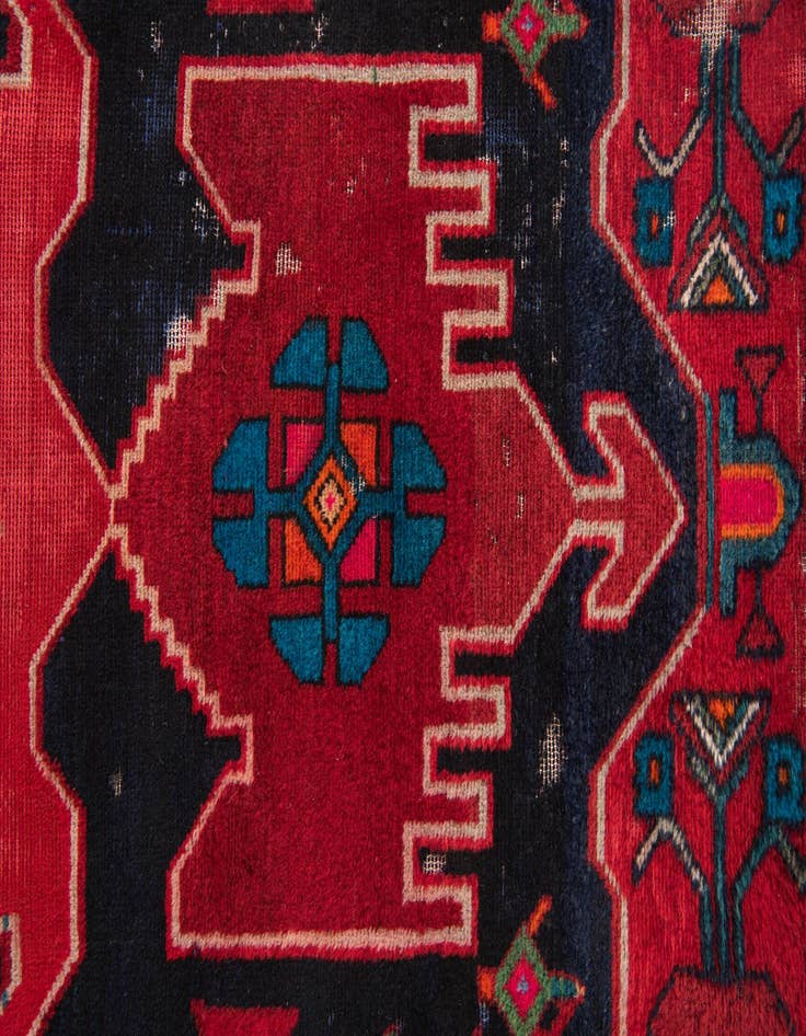 Detail image of 4' x 9' 6 Hand Knotted Koliaei Persian Wool Runner Rug