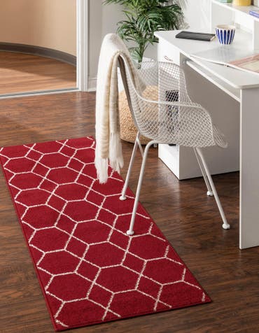 2' x 6' Lattice Frieze Runner Rug