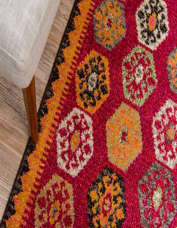 Detail image of  2' 7 x 10'  Washable Mesa Runner Rug