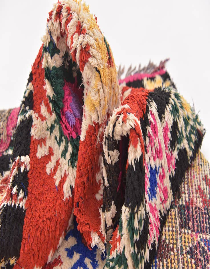 Detail image of  4' 8 x 9' 6  Hand Knotted Moroccan Wool Runner Rug