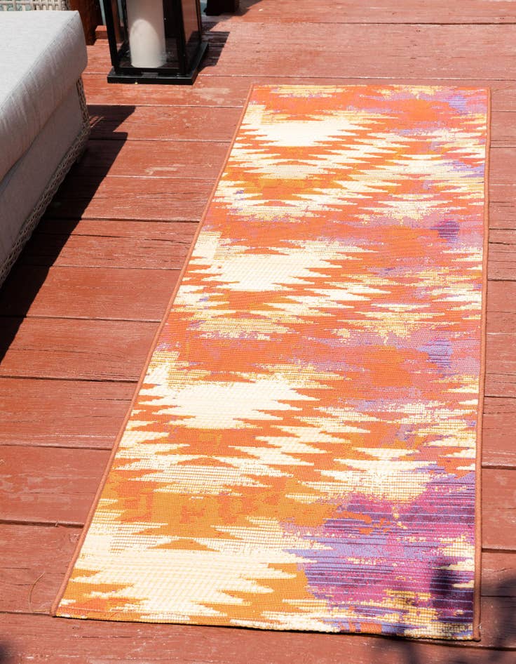 Detail image of  2' x 6'  Washable Modern Indoor / Outdoor Runner Rug