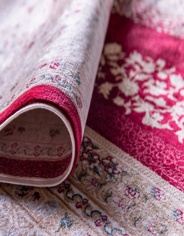 Detail image of  2' 7 x 9' 10 Qom Bamboo Silk Runner Rug