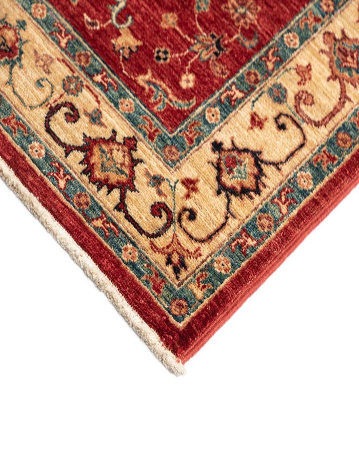 Detail image of  2' 7 x 9' 3 Sara Wool Runner Rug