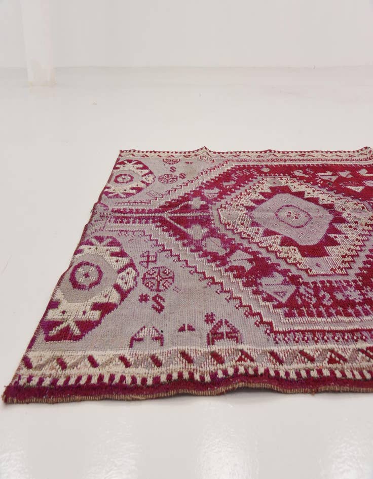 Detail image of  3' 11 x 11' 5  Hand Knotted Shiraz Persian Wool Runner Rug